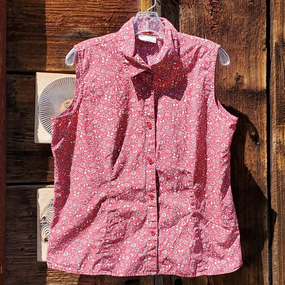 Floral button up sleeveless top